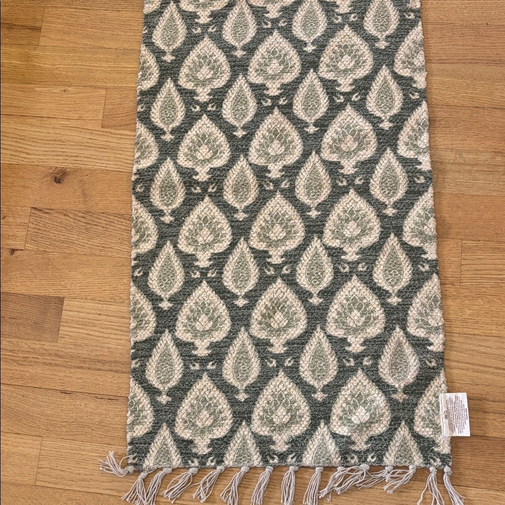 The Farmhouse by Rachel Ashwell Set of 2 Reversible Decorative Accent Rugs